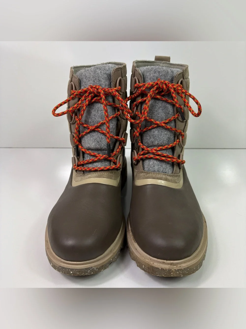 Sorel Women’s Lennox Lace Up Hiking Outdoor Waterproof Boots Size 10.5 Suede